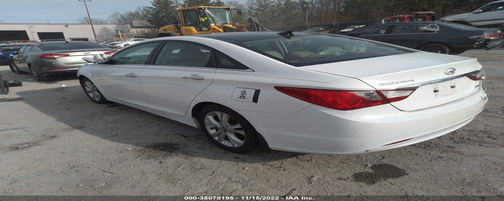 5NPEC4AC2DH683292 2013 HYUNDAI SONATA photo no. 3