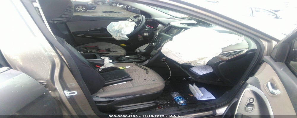 5NMZTDLB4HH000338 2017 HYUNDAI SANTA FE SPORT photo no. 5