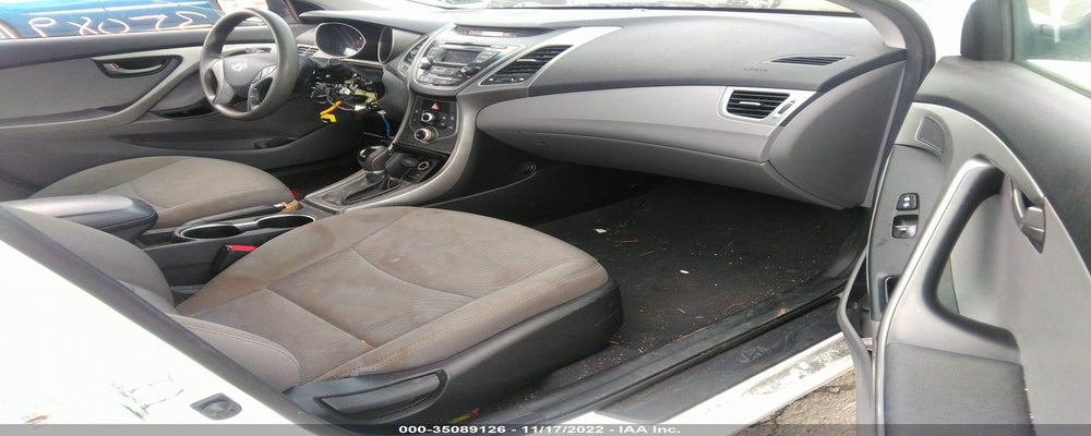 5NPDH4AE9GH784817 2016 HYUNDAI ELANTRA photo no. 5