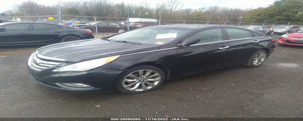 5NPEC4AC4BH182076 2011 HYUNDAI SONATA photo no. 2