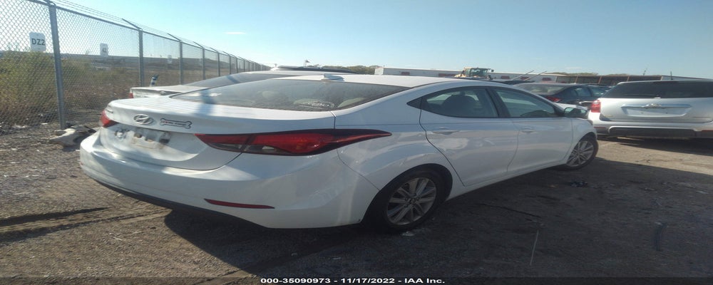 5NPDH4AE6FH638664 2015 HYUNDAI ELANTRA photo no. 4