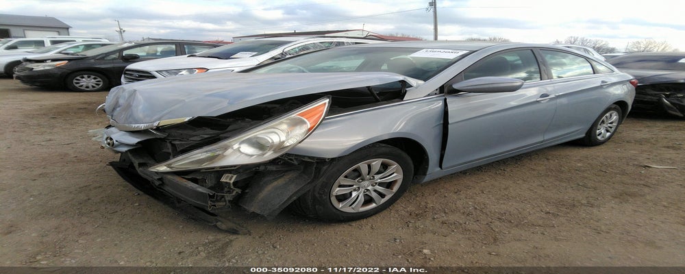 5NPEB4AC3BH151890 2011 HYUNDAI SONATA photo no. 2