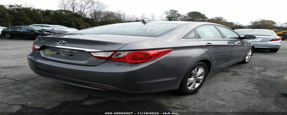 5NPEB4AC9BH068738 2011 HYUNDAI SONATA photo no. 4