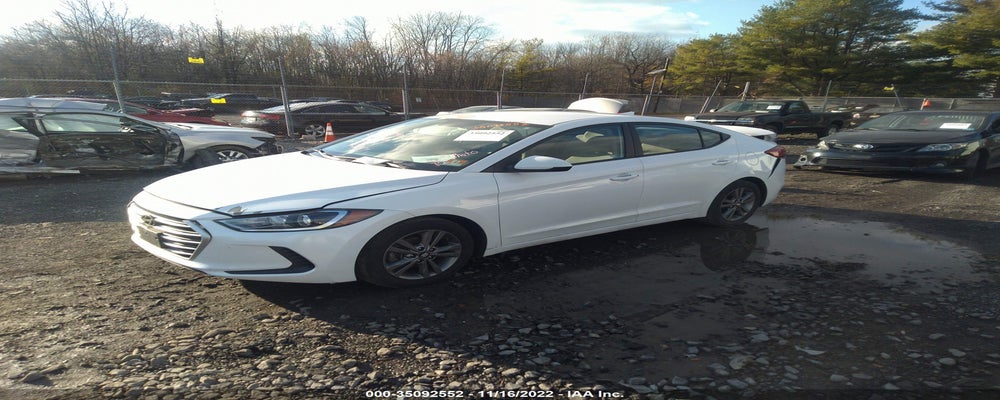 5NPD84LF1HH184137 2017 HYUNDAI ELANTRA photo no. 2