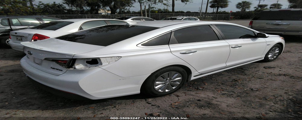 KMHE24L17GA040734 2016 HYUNDAI SONATA HYBRID photo no. 4
