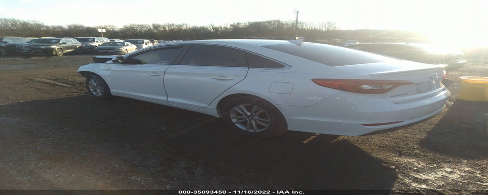5NPE24AF6FH043196 2015 HYUNDAI SONATA photo no. 3