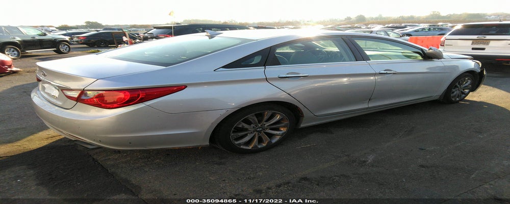 5NPEC4AC3BH181159 2011 HYUNDAI SONATA photo no. 4