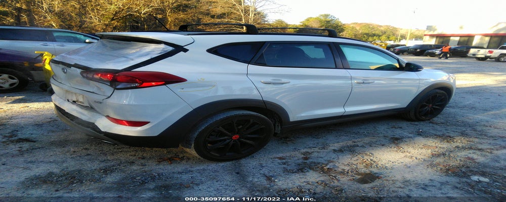 KM8J33A2XHU536824 2017 HYUNDAI TUCSON photo no. 4