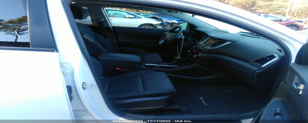KM8J33A2XHU536824 2017 HYUNDAI TUCSON photo no. 5