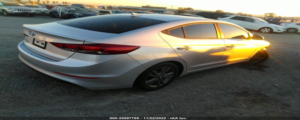 5NPD84LF2HH030844 2017 HYUNDAI ELANTRA photo no. 4