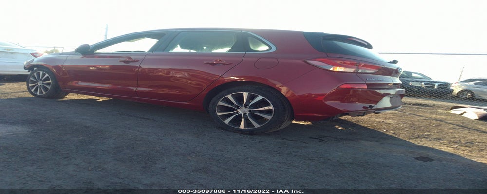 KMHH35LE1JU060695 2018 HYUNDAI ELANTRA GT photo no. 3