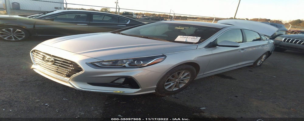 5NPE24AF4JH719086 2018 HYUNDAI SONATA photo no. 2