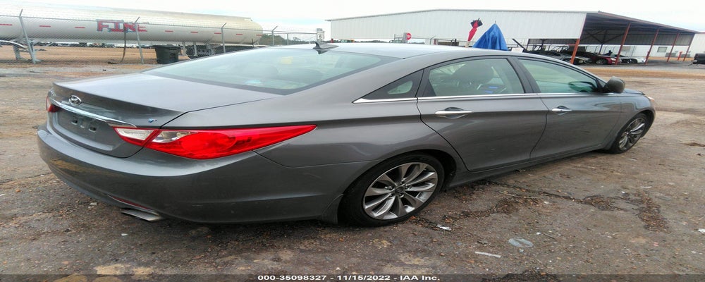5NPEC4ABXCH428847 2012 HYUNDAI SONATA photo no. 4