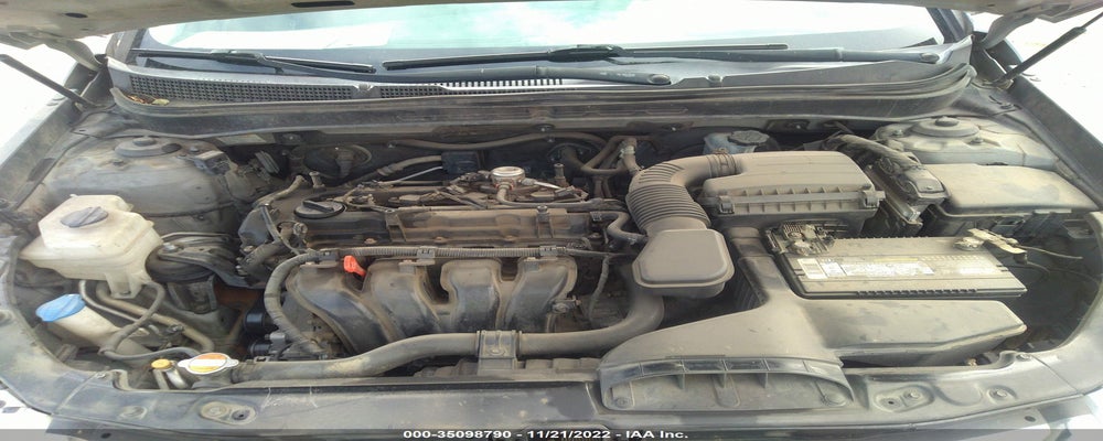 5NPEC4AC1BH001449 2011 HYUNDAI SONATA photo no. 10