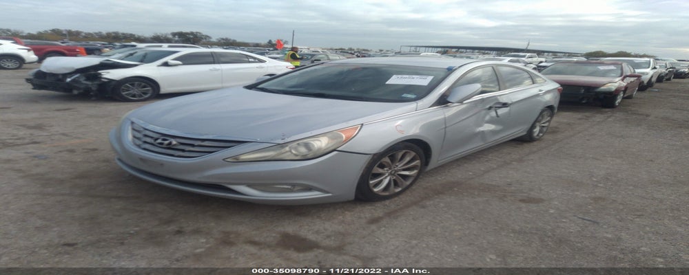 5NPEC4AC1BH001449 2011 HYUNDAI SONATA photo no. 2