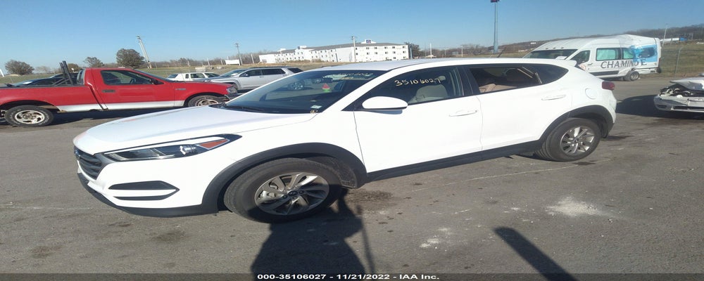 KM8J23A42HU383814 2017 HYUNDAI TUCSON photo no. 2