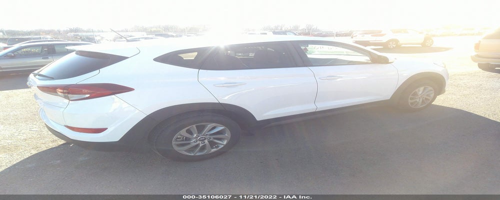 KM8J23A42HU383814 2017 HYUNDAI TUCSON photo no. 4