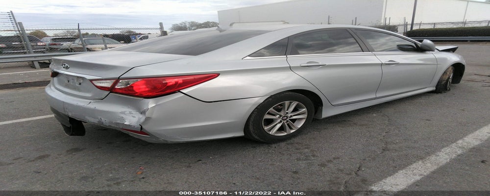 5NPEB4AC3EH887040 2014 HYUNDAI SONATA photo no. 4