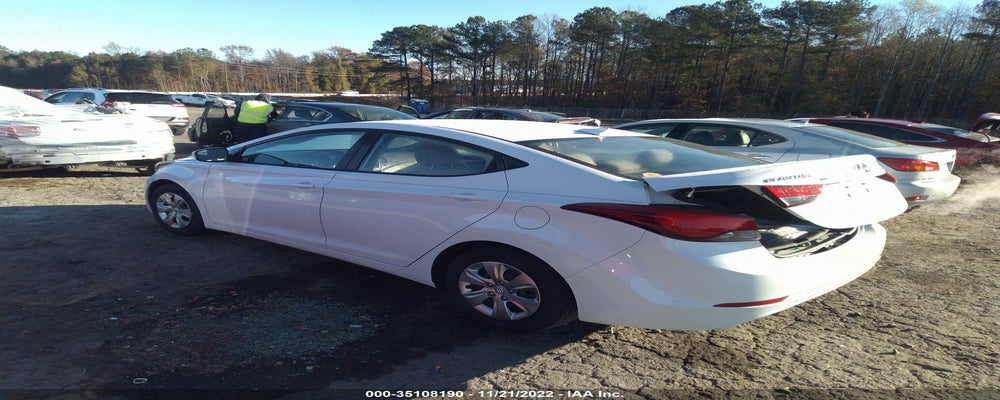 5NPDH4AE4GH762028 2016 HYUNDAI ELANTRA photo no. 3