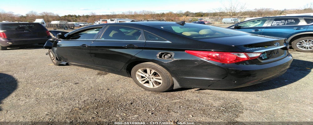 5NPEB4AC1DH628805 2013 HYUNDAI SONATA photo no. 3