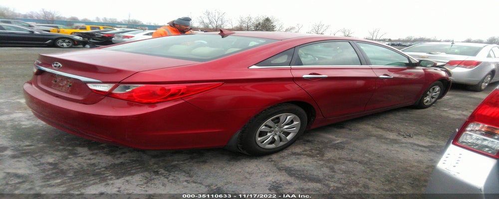 5NPEB4AC0BH108317 2011 HYUNDAI SONATA photo no. 4