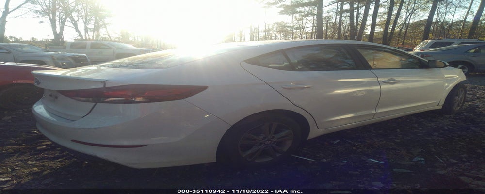 5NPD84LF9JH240136 2018 HYUNDAI ELANTRA photo no. 4