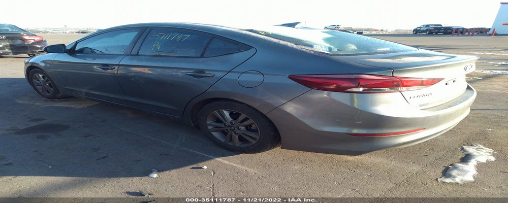 KMHD84LF2JU574414 2018 HYUNDAI ELANTRA photo no. 3