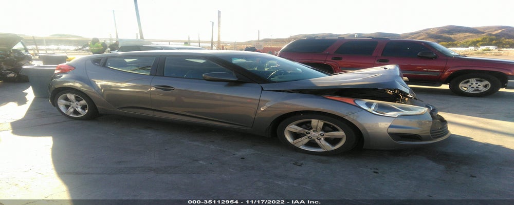 KMHTC6AD5CU029818 2012 HYUNDAI VELOSTER photo no. 11
