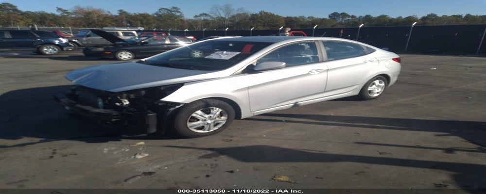 KMHCT4AE3DU515333 2013 HYUNDAI ACCENT photo no. 2