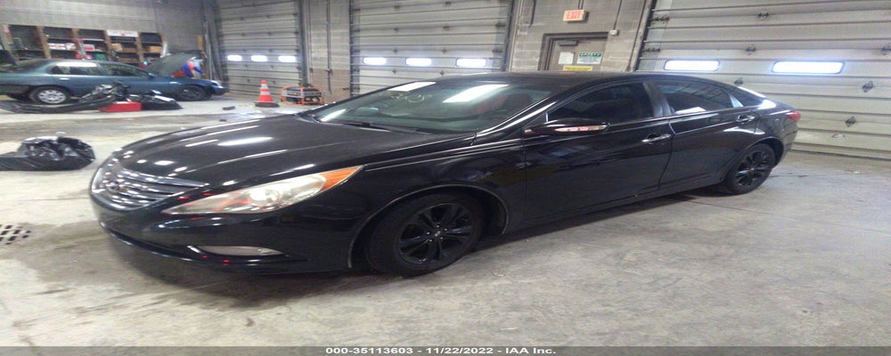 5NPEC4AC9BH014255 2011 HYUNDAI SONATA photo no. 2