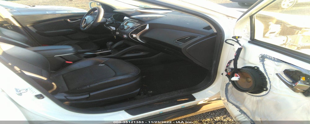 KM8JU3AC1BU128080 2011 HYUNDAI TUCSON photo no. 5