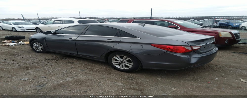 5NPEB4AC1BH206319 2011 HYUNDAI SONATA photo no. 3