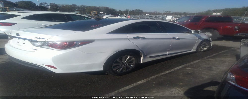 KMHEC4A42FA135601 2015 HYUNDAI SONATA HYBRID photo no. 4