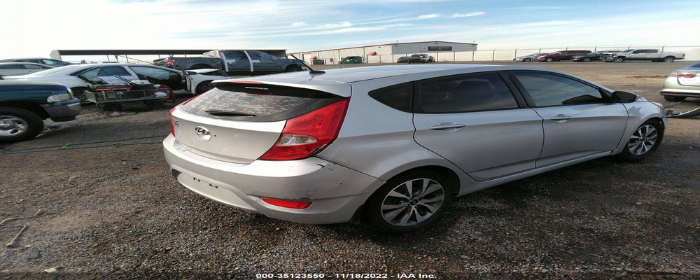 KMHCU5AE9HU332818 2017 HYUNDAI ACCENT photo no. 4