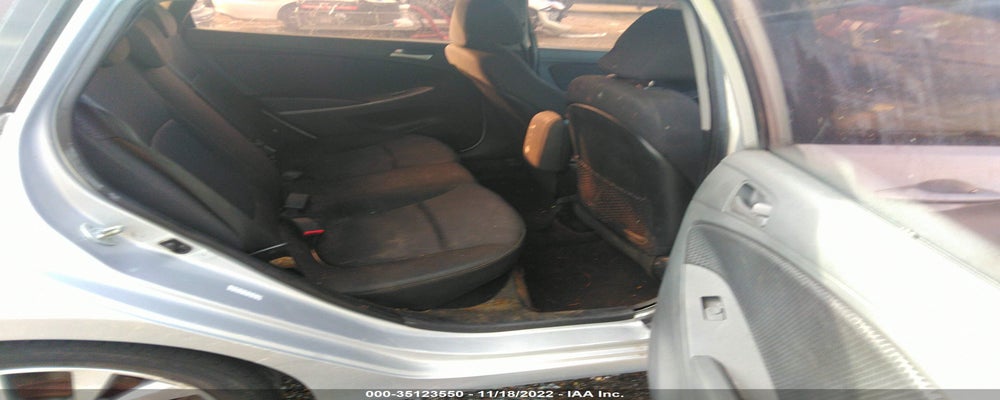 KMHCU5AE9HU332818 2017 HYUNDAI ACCENT photo no. 8