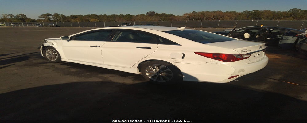 5NPEC4ABXEH933693 2014 HYUNDAI SONATA photo no. 3