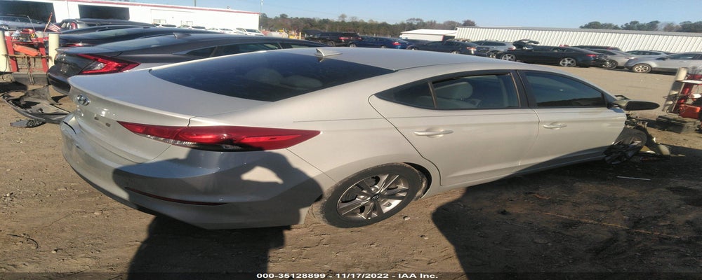5NPD84LF7HH117929 2017 HYUNDAI ELANTRA photo no. 4
