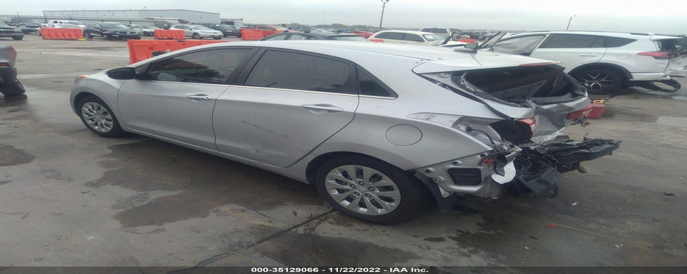 KMHD35LH4HU380354 2017 HYUNDAI ELANTRA GT photo no. 3