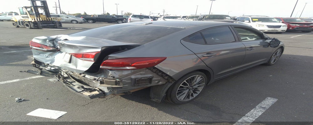 KMHD84LF0HU152099 2017 HYUNDAI ELANTRA photo no. 4