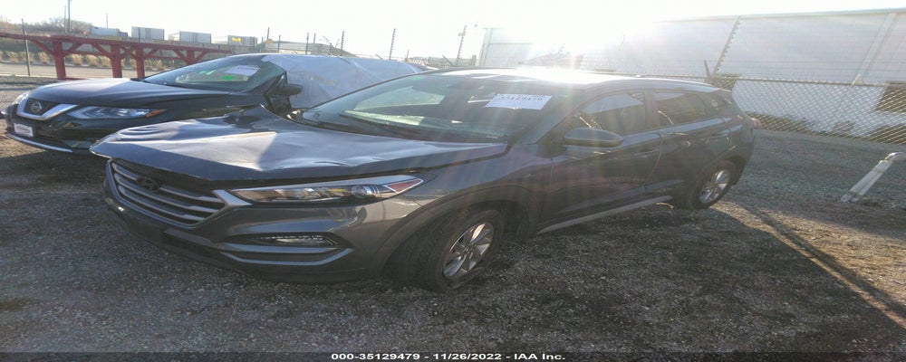 KM8J3CA41JU808801 2018 HYUNDAI TUCSON photo no. 2