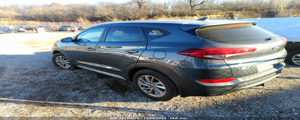 KM8J3CA41JU808801 2018 HYUNDAI TUCSON photo no. 3