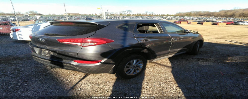 KM8J3CA41JU808801 2018 HYUNDAI TUCSON photo no. 4