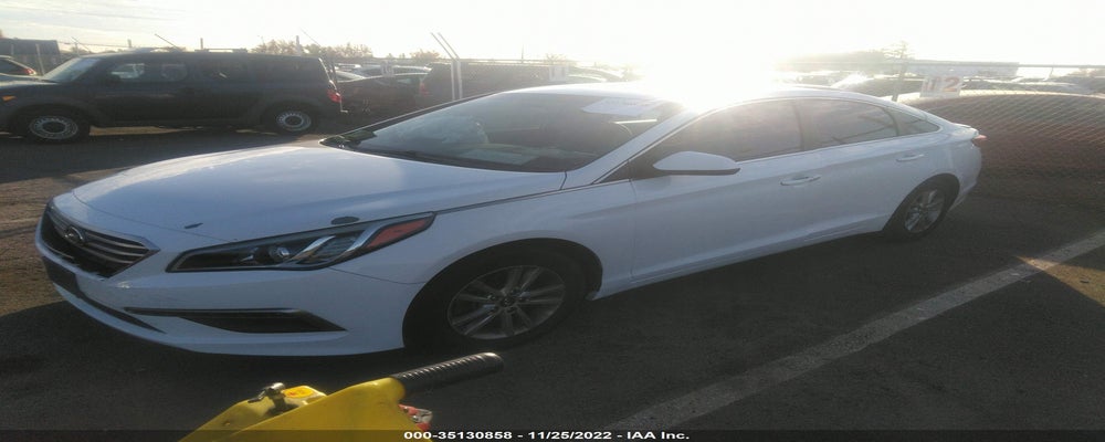 5NPE24AF8FH004075 2015 HYUNDAI SONATA photo no. 2