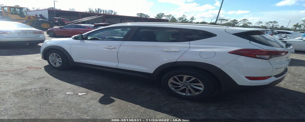 KM8J33A48GU145591 2016 HYUNDAI TUCSON photo no. 3