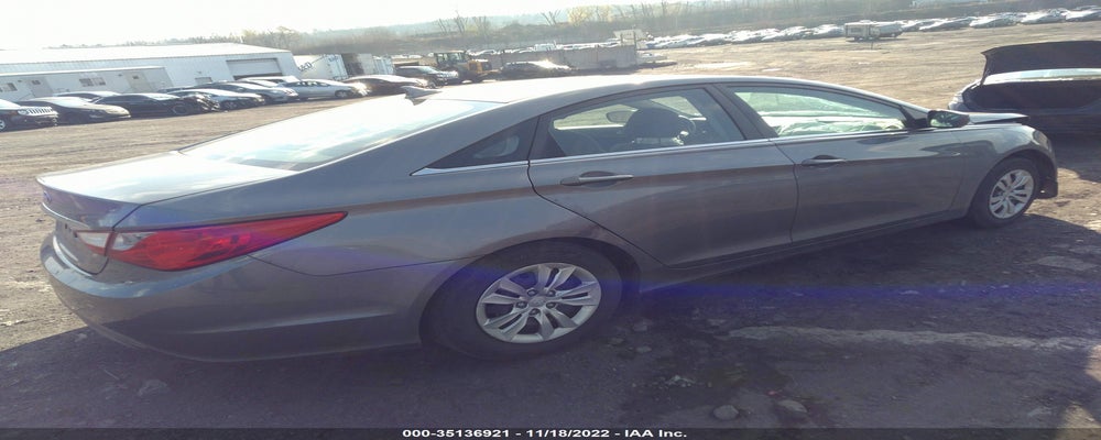 5NPEB4AC6BH250672 2011 HYUNDAI SONATA photo no. 4