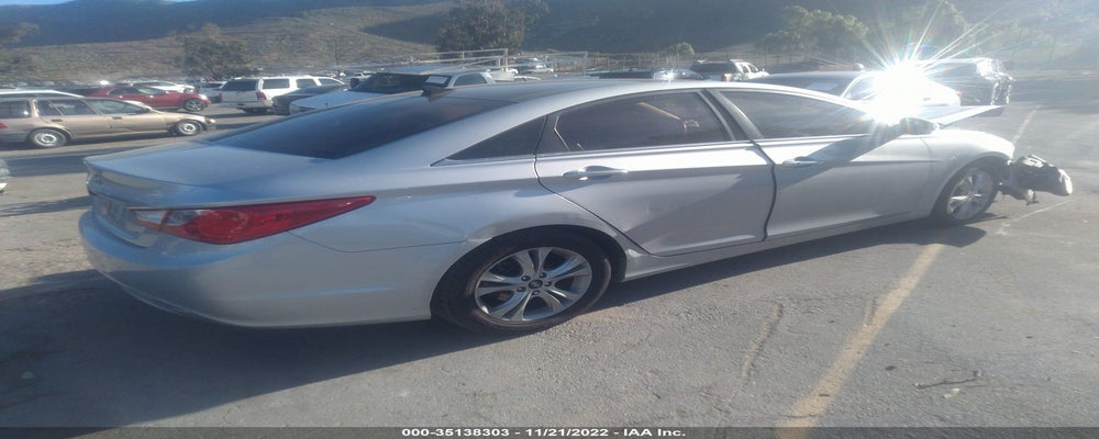 5NPEC4AC4DH596882 2013 HYUNDAI SONATA photo no. 4