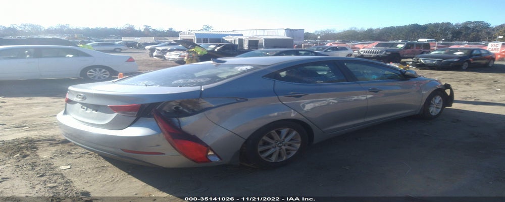 5NPDH4AE2FH583260 2015 HYUNDAI ELANTRA photo no. 4