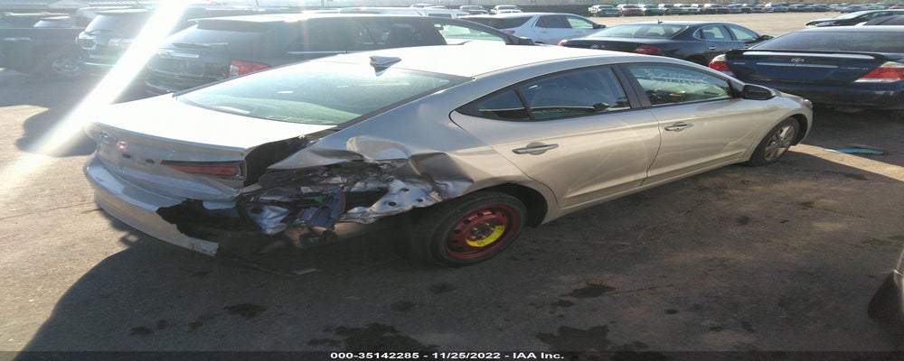 KMHD84LF2HU141119 2017 HYUNDAI ELANTRA photo no. 4