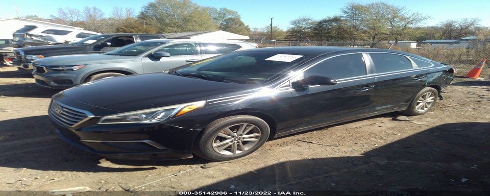 5NPE24AF9HH450058 2017 HYUNDAI SONATA photo no. 2