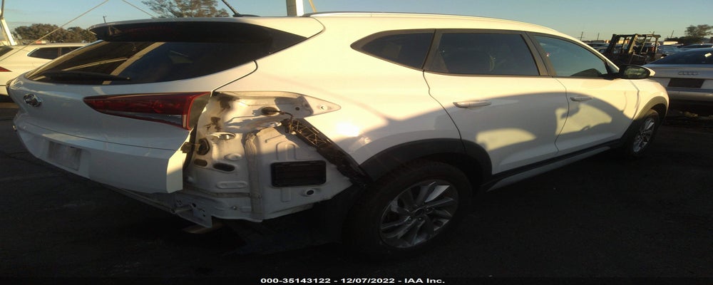 KM8J33A41HU441862 2017 HYUNDAI TUCSON photo no. 4